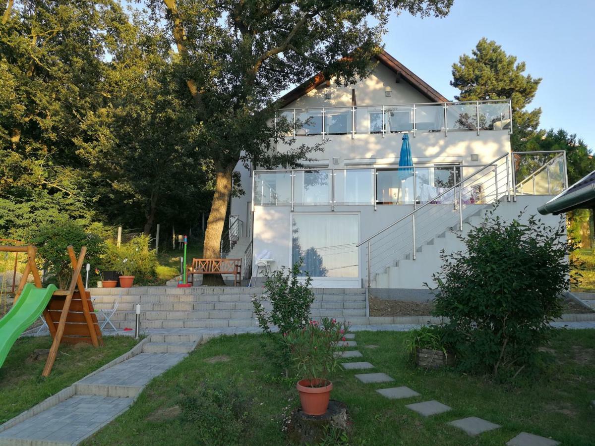 Hilltop Apartments Фоньод Екстер'єр фото